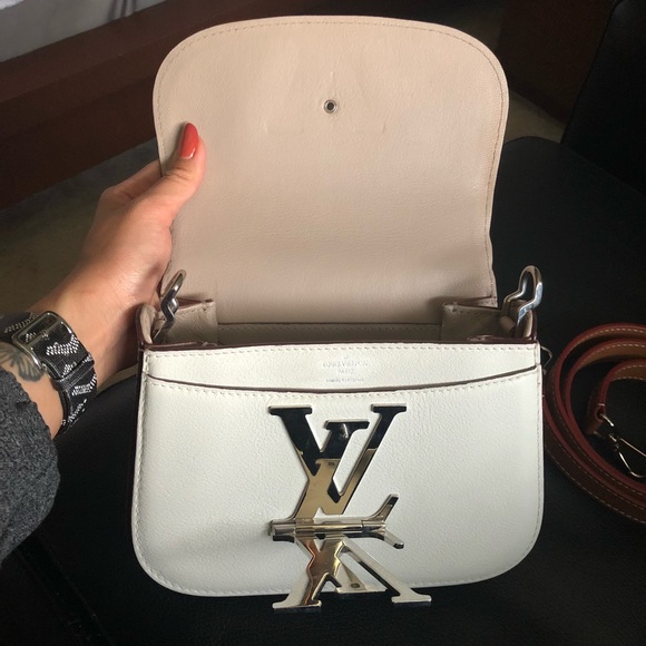 ✨SOLD✨ RARE✨ LOUIS VUITTON Vivienne Box Chain Louise Bag - Picture 3 of 8